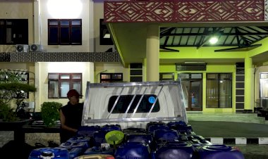 Polres-Situbondo-Gagalkan-Penyelundupan-1190-Liter-BBM-Solar-Subsidi