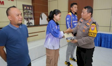 Polda-Jatim-Berangkatkan-Tim-Bola-Voli-Untuk-Kejurnas-di-Jogja