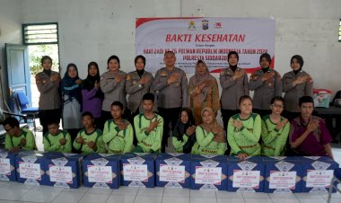 Polwan-Polresta-Sidoarjo-Peduli-Kesehatan-Difabel