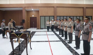 Rotasi-Lima-Kapolsek-di-Lingkup-Polresta-Sidoarjo