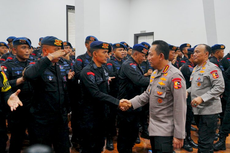 Kunjungi Mako Brimob Kwitang, Kapolri Beri Apresiasi dan Perkuat Motivasi