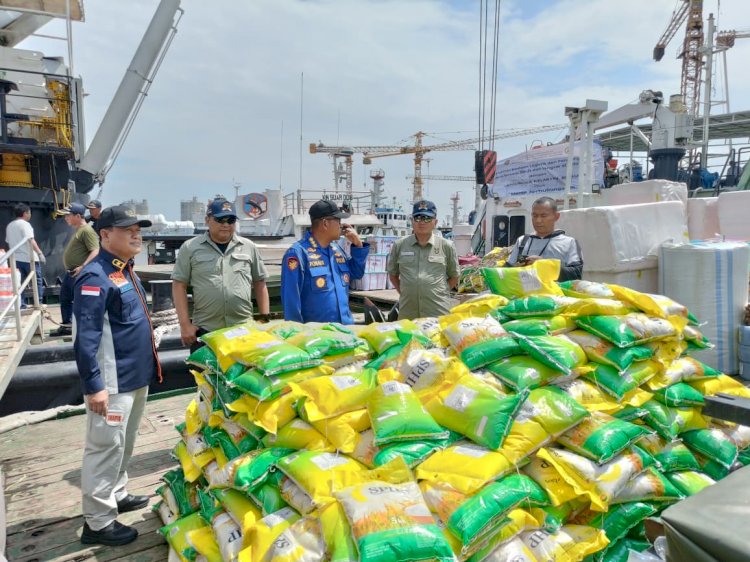 Batalyon Dhira Brata Akpol 1990 Salurkan Bantuan Besar untuk Korban Banjir Bandang dan Longsor di Aceh Tamiang