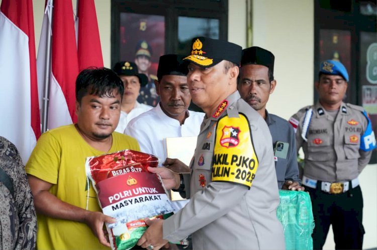Polri Salurkan Bantuan dan Kerahkan Alat Berat untuk Percepat Pemulihan Banjir di Aceh Utara